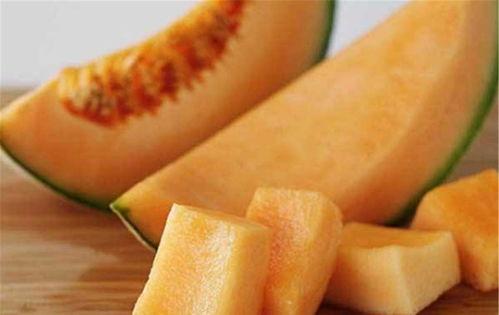 哈密瓜适合经期吃吗,经期适宜食用哈密瓜的益处与注意事项