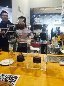 广州展会吃瓜,吃瓜群众围观热点，趣味横生一幕幕