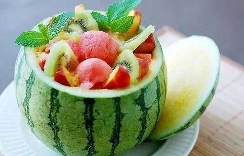 吃西瓜大赛拿瓜,吃西瓜大赛的欢乐盛宴