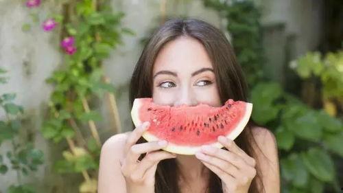 捧瓜小孩可以吃吗,揭秘瓜果安全与儿童食用指南