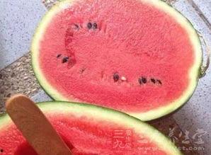 西瓜长条特效吃瓜,带你体验别样吃瓜乐趣