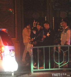 明星吃瓜小孩约会视频,萌娃与偶像甜蜜互动，甜蜜瞬间引网友热议