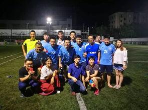 足球直播吃瓜,吃瓜群众围观精彩瞬间