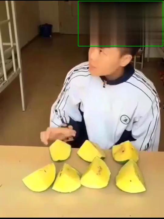 宿舍搞笑吃瓜,欢乐时光里的爆笑瞬间