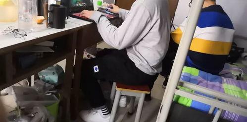 吃瓜宿舍群聊,吃瓜群众的欢乐时光