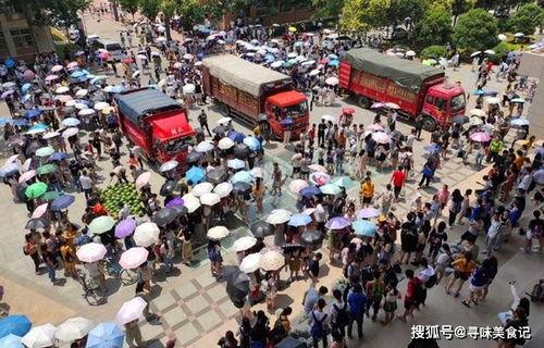 各大高校吃瓜群聊,揭秘校园里的热点事件与幕后故事