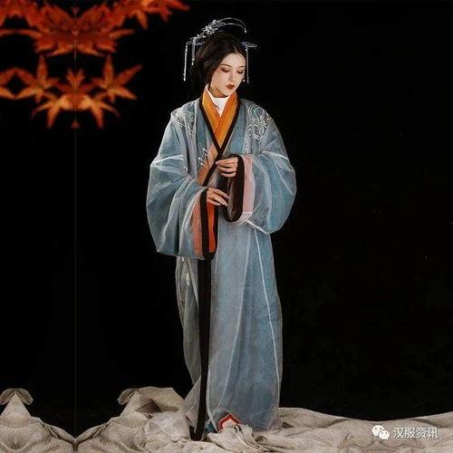 金钗记吃瓜少女